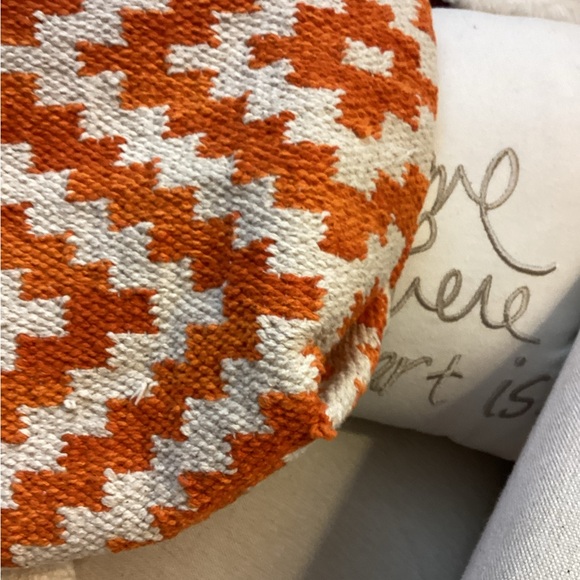 Patricia Nash Chennai Orange and White Patterned Tote - Picture 9 of 11